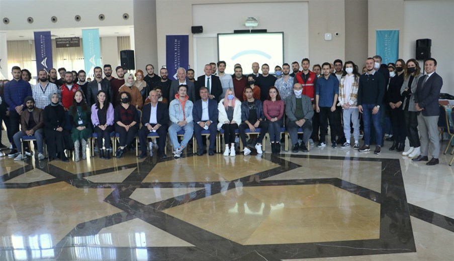Antalya Gençlik ve Spor İl Müdürlüğü, Bilim Üniversitesi Öğrenci Topluluklarına Kültür,Spor Sanat ve Gönüllük Projelerinin Tanıtımını Yaptı
