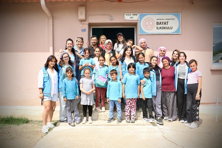  Hayatın İçinden Projesiyle Çocuklar Köy Yaşamını Öğrendi