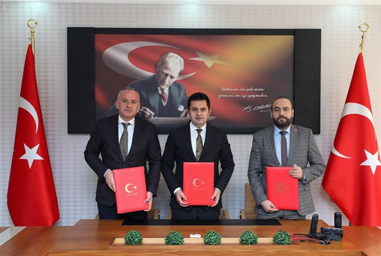 Antalya'da "100. Yılda İlk Spor Lisansım"  Projesinin Protokolü İmzalandı
